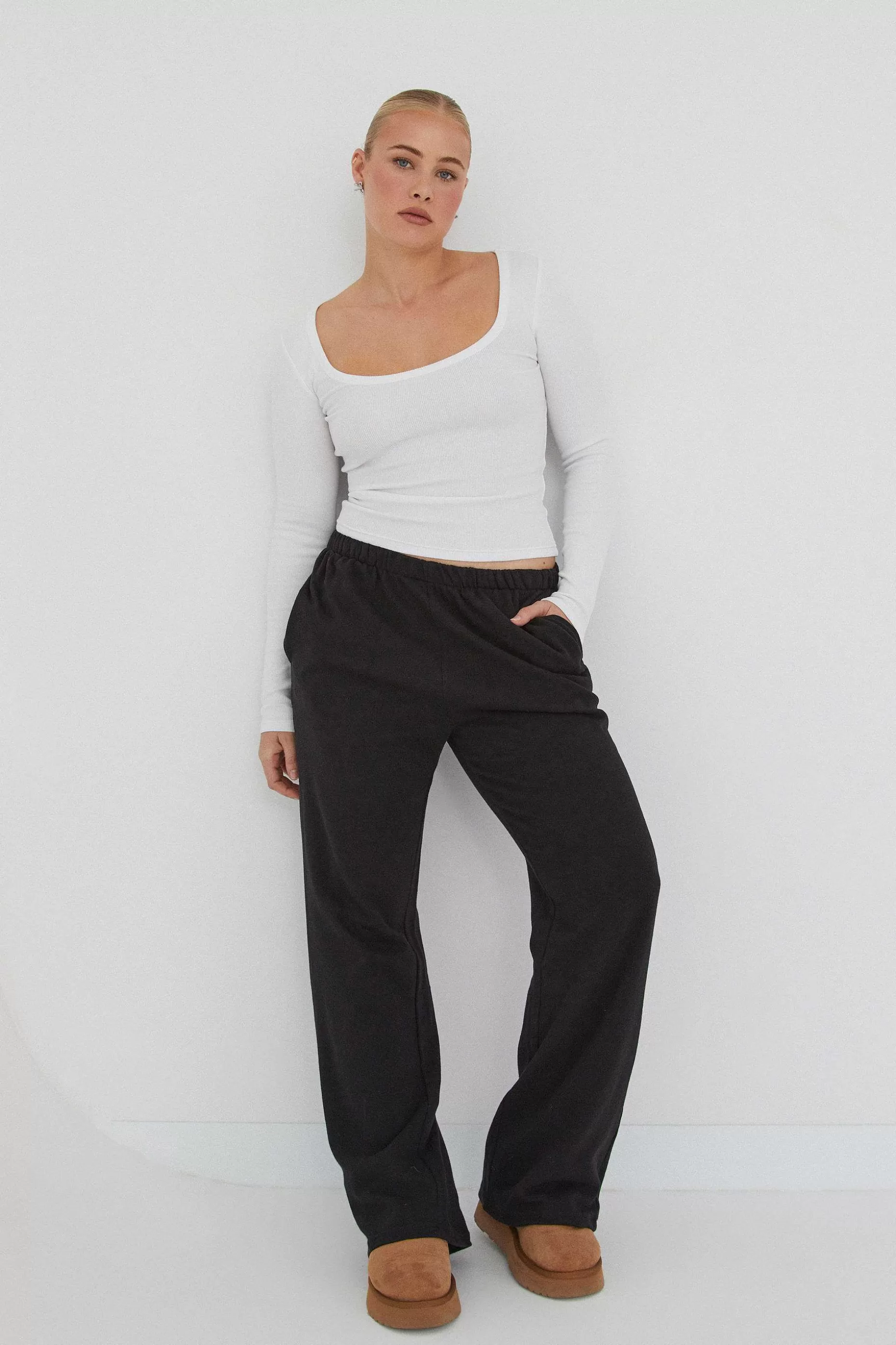 Supre Relaxed Wide Leg Track Pant<Women Hoodies & Trackies